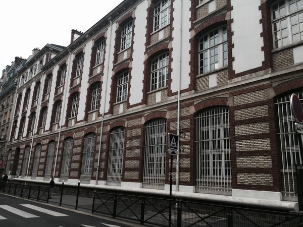 Alors je suis allée voir cette école #Madeleineproject https://t.co/fGbaGaMWAR